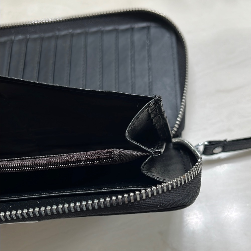 Colorblock Wristlet Wallet - Picture 5 of 7